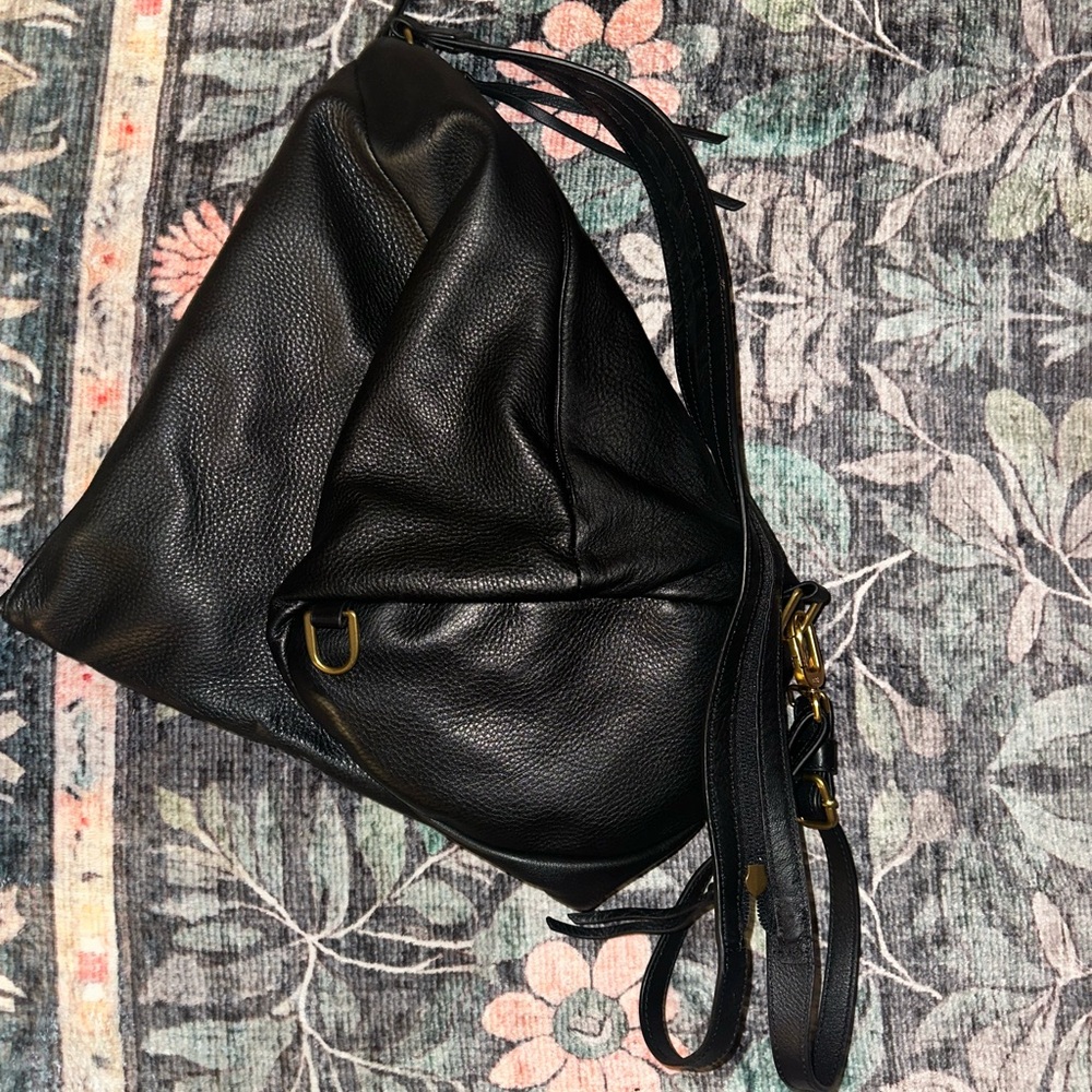 HOBO Convertible swing  Black Leather Women's Bag WORN ONCE - Picture 3 of 8